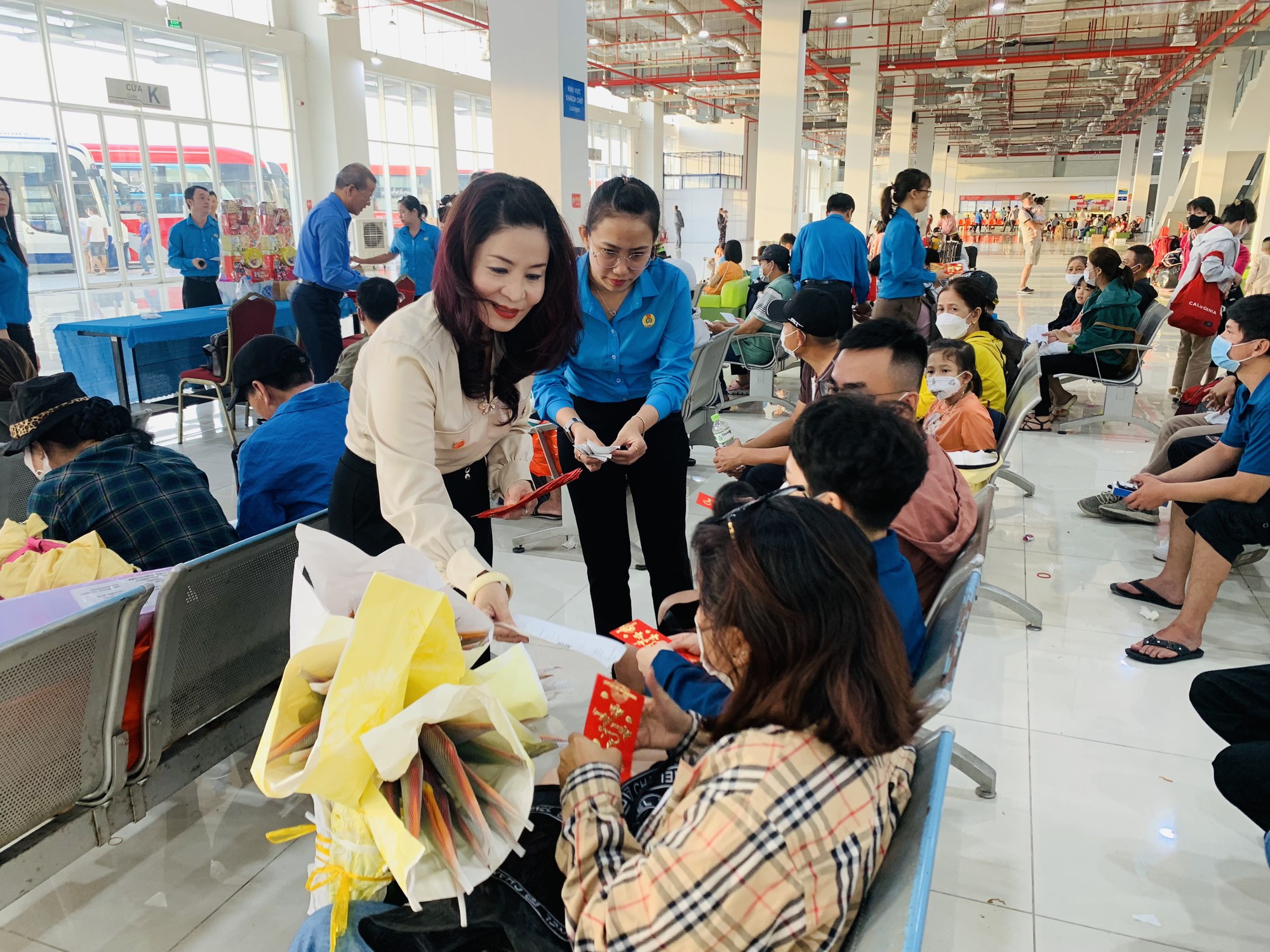 Khơi dậy tiềm năng s&aacute;ng tạo trong c&ocirc;ng nh&acirc;n lao động - Ảnh 2.