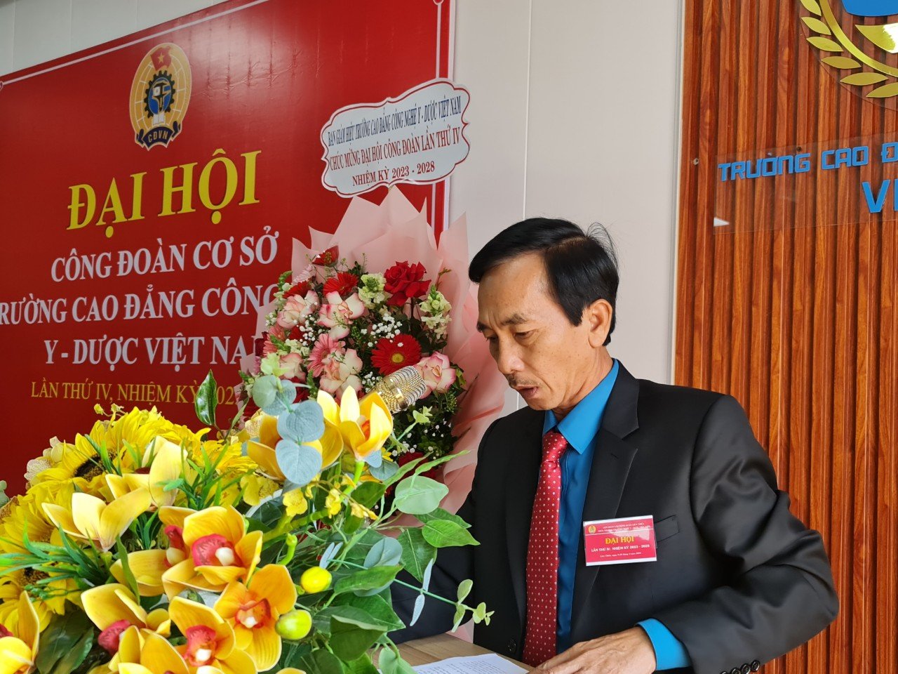 Trường Cao đẳng C&ocirc;ng nghệ Y &ndash; Dược Việt Nam tiếp tục đảm bảo đời sống đo&agrave;n vi&ecirc;n lao động - Ảnh 1.
