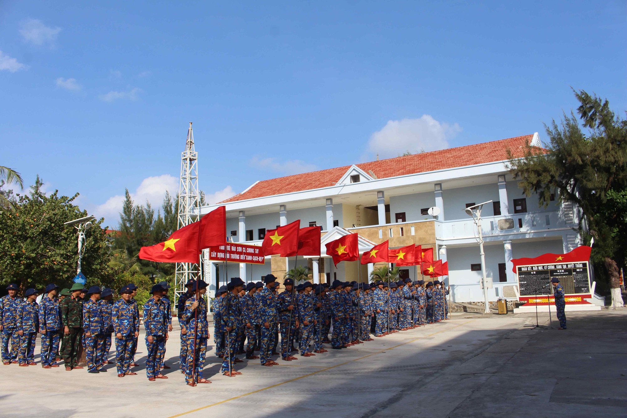 Làm đẹp cho Trường Sa