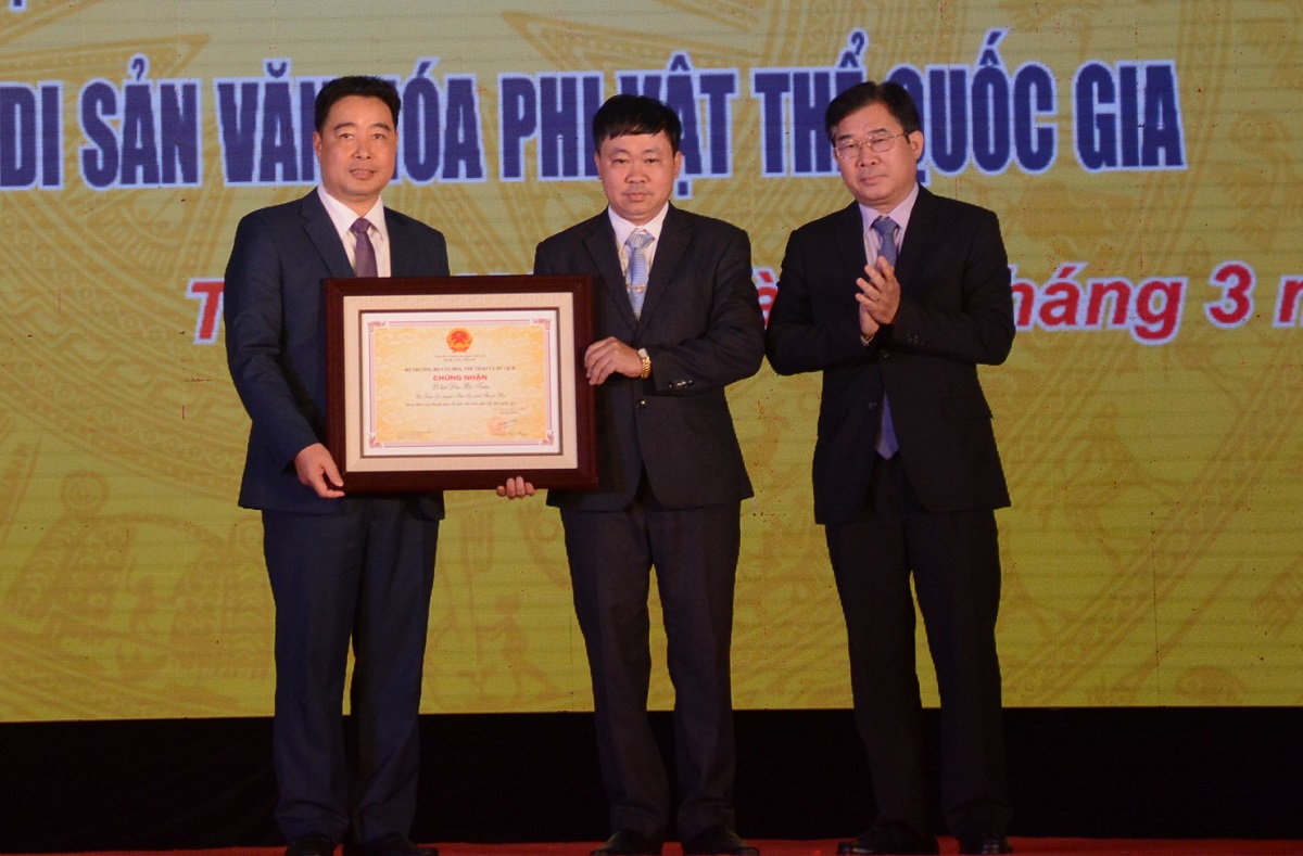 Đón nhận di sản văn hóa phi vật thể quốc gia Lễ hội đền Bà Triệu - Ảnh 2.