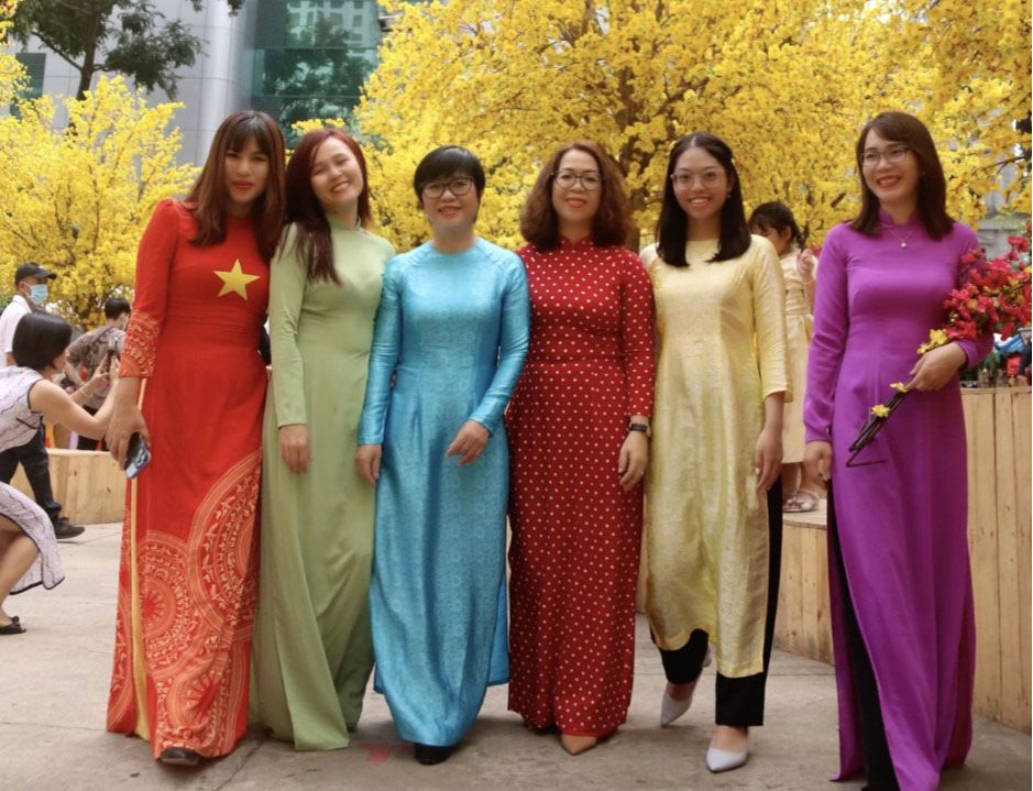 Để chiếc áo dài thêm duyên