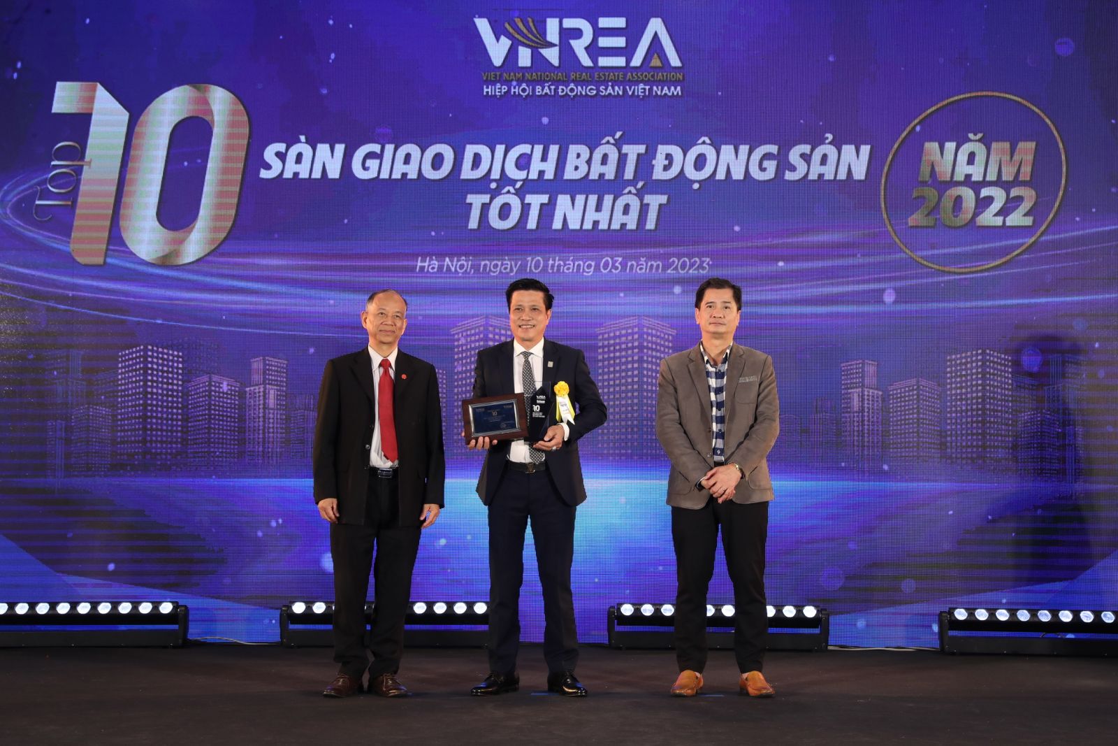 Kim Oanh Group gi&agrave;nh &ldquo;c&uacute; đ&uacute;p&rdquo; giải thưởng Thương hiệu bất động sản dẫn đầu năm 2022 - Ảnh 2.