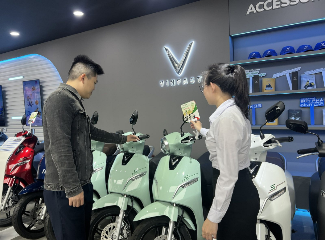 Nh&agrave; đầu tư đua nhau trở th&agrave;nh đại l&yacute; ủy quyền xe m&aacute;y điện VinFast - Ảnh 2.