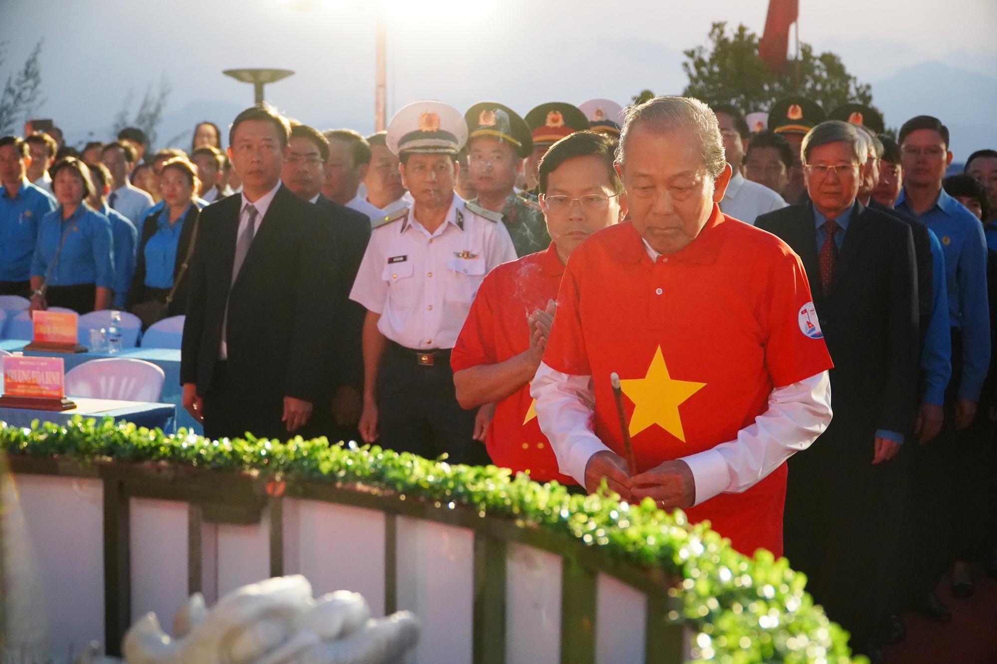 X&uacute;c động Lễ tưởng niệm 35 năm sự kiện Gạc Ma - Ảnh 3.