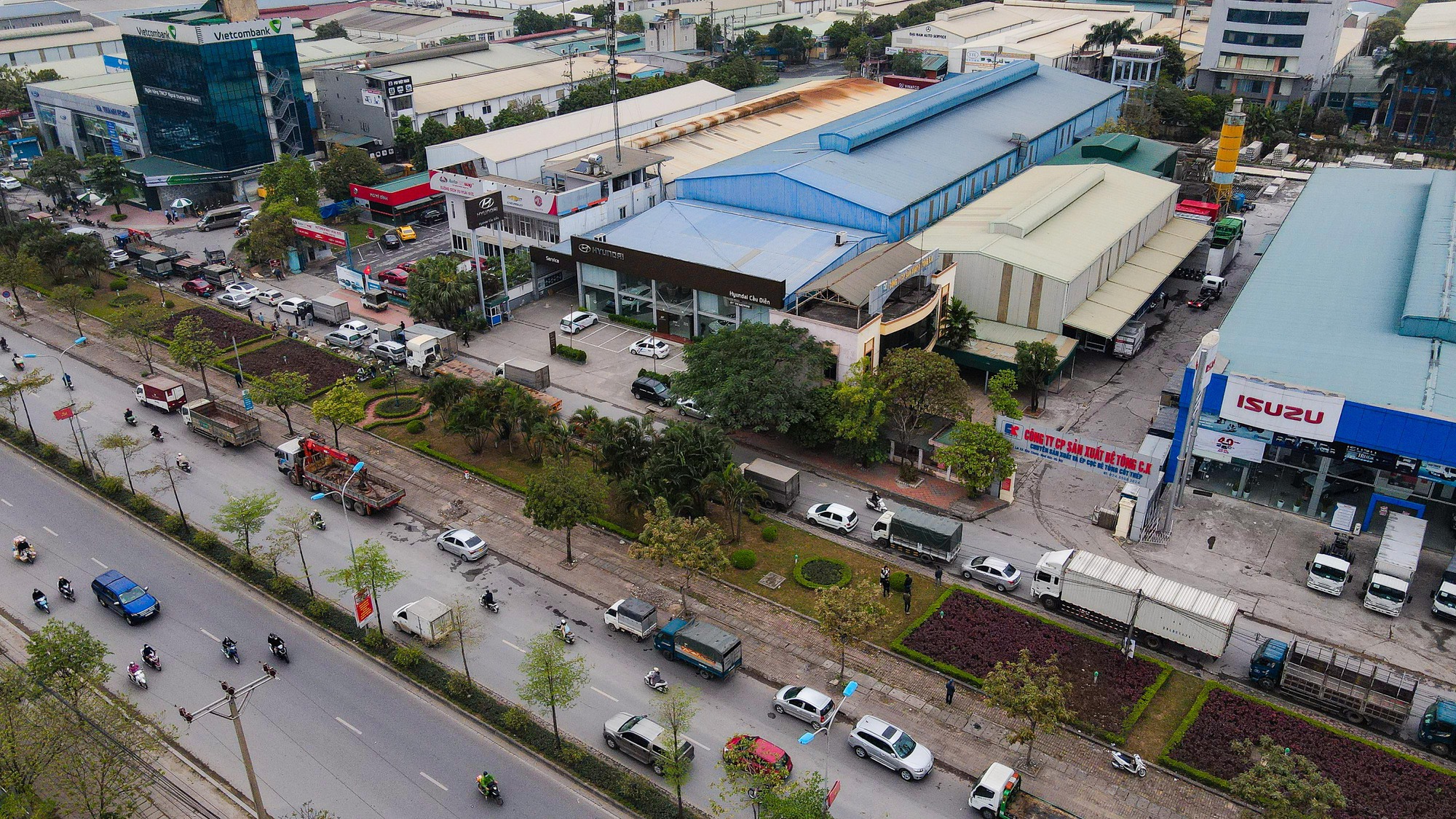 Th&ecirc;m 1 trung t&acirc;m đăng kiểm ở H&agrave; Nội bị kh&aacute;m x&eacute;t - Ảnh 6.