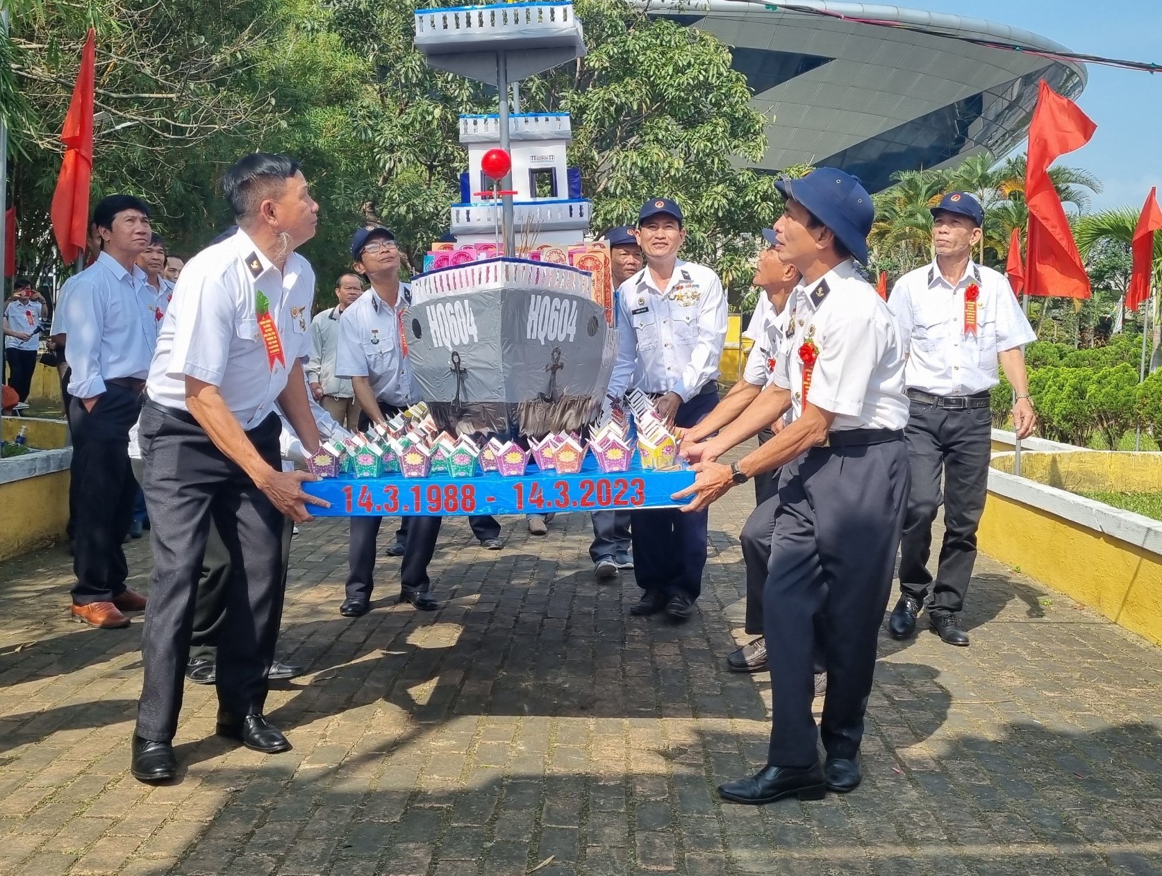 Không hề nao núng