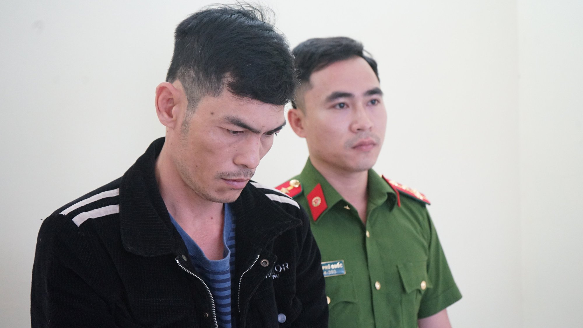 Tin người, đôi vợ chồng quê Nghệ An giao phải... "trứng cho ác"