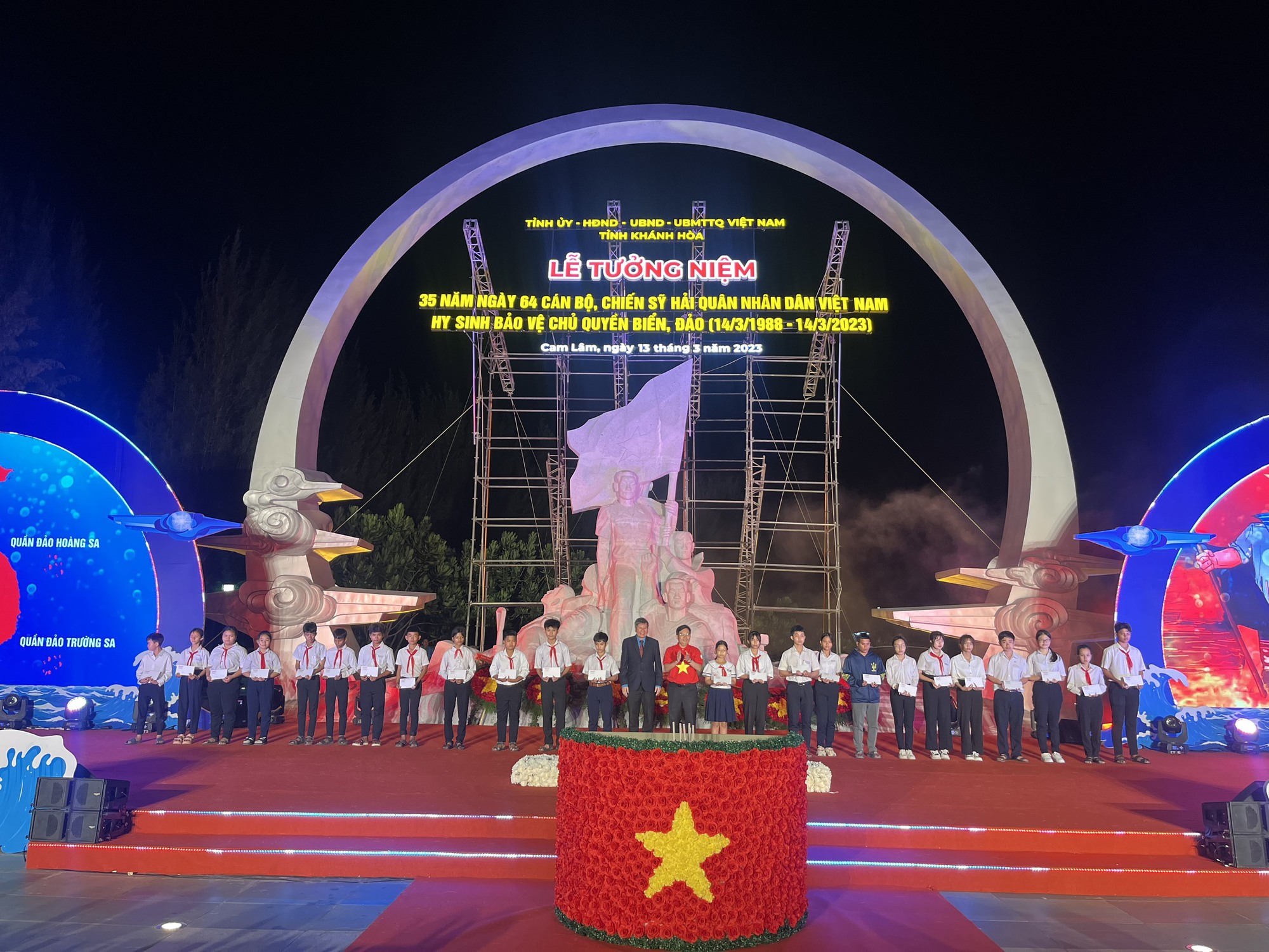 X&uacute;c động Lễ tưởng niệm 35 năm sự kiện Gạc Ma - Ảnh 19.