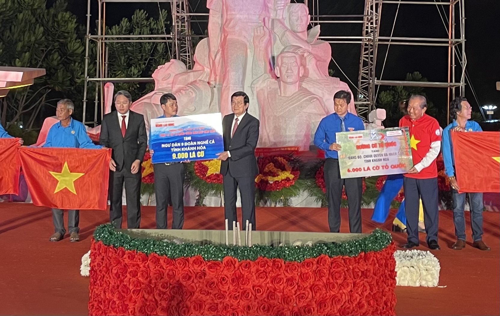 X&uacute;c động Lễ tưởng niệm 35 năm sự kiện Gạc Ma - Ảnh 12.