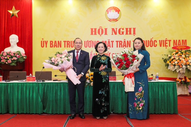 Ủy ban Trung ương MTTQ Việt Nam c&oacute; t&acirc;n nữ Tổng thư k&yacute; 53 tuổi - Ảnh 1.