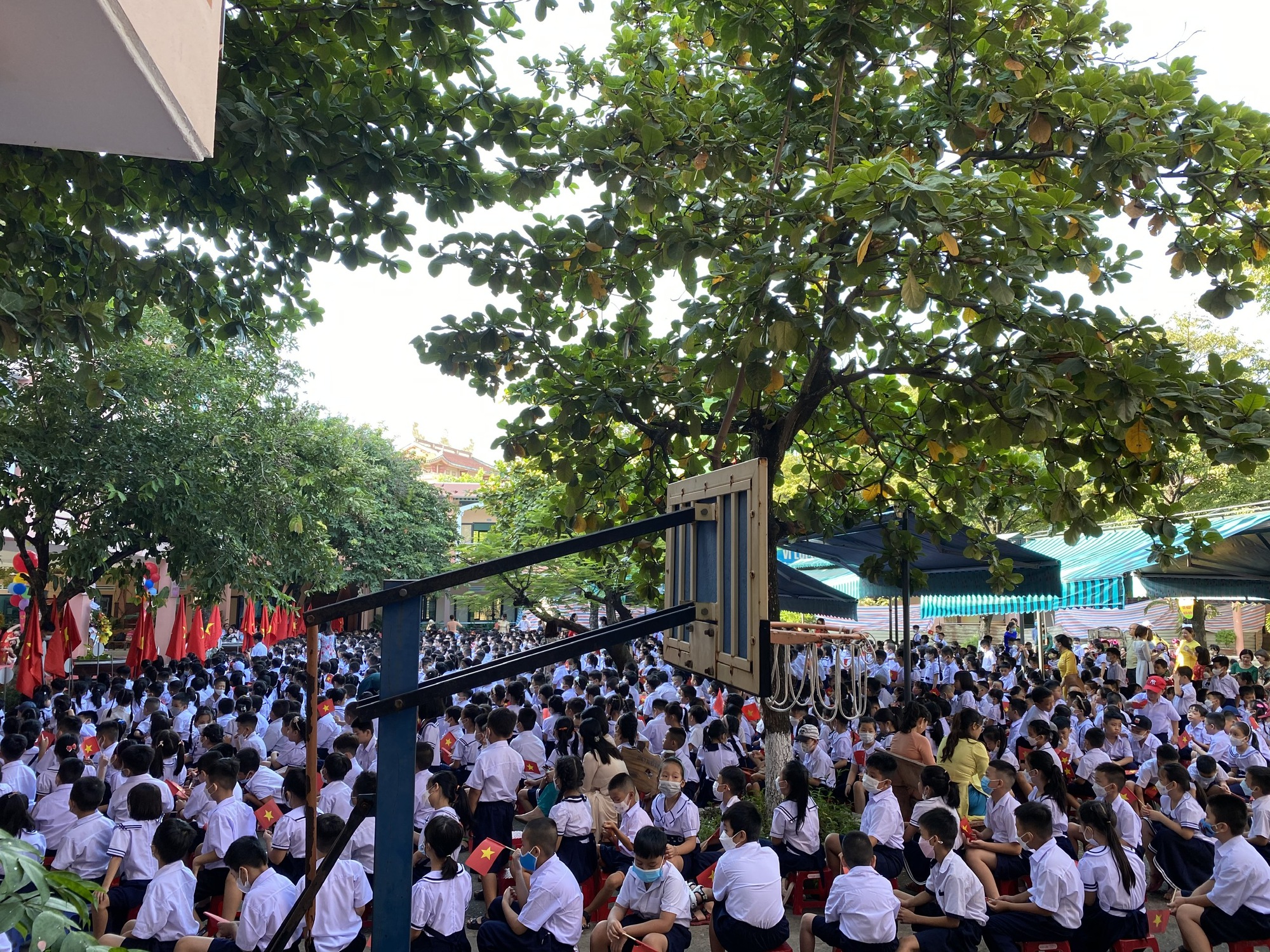 Nhiều phụ huynh ở Đà Nẵng nhận cuộc gọi "con đang cấp cứu"
