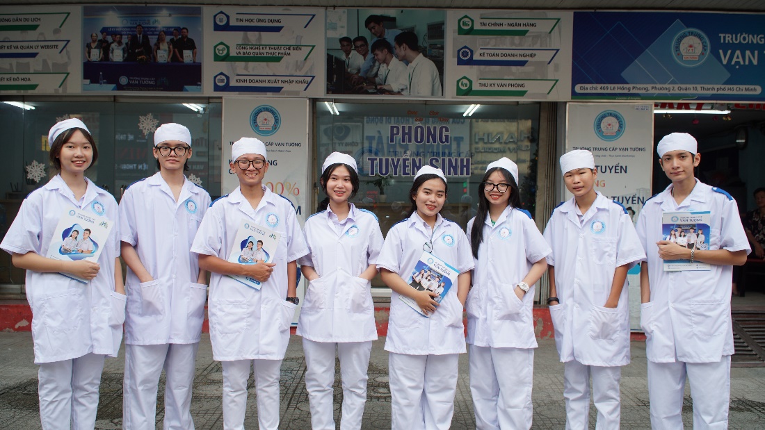HỌC TRUNG CẤP NGHỀ &ndash; LỰA CHỌN ĐỂ TH&Agrave;NH C&Ocirc;NG Ở TUỔI 18? - Ảnh 1.