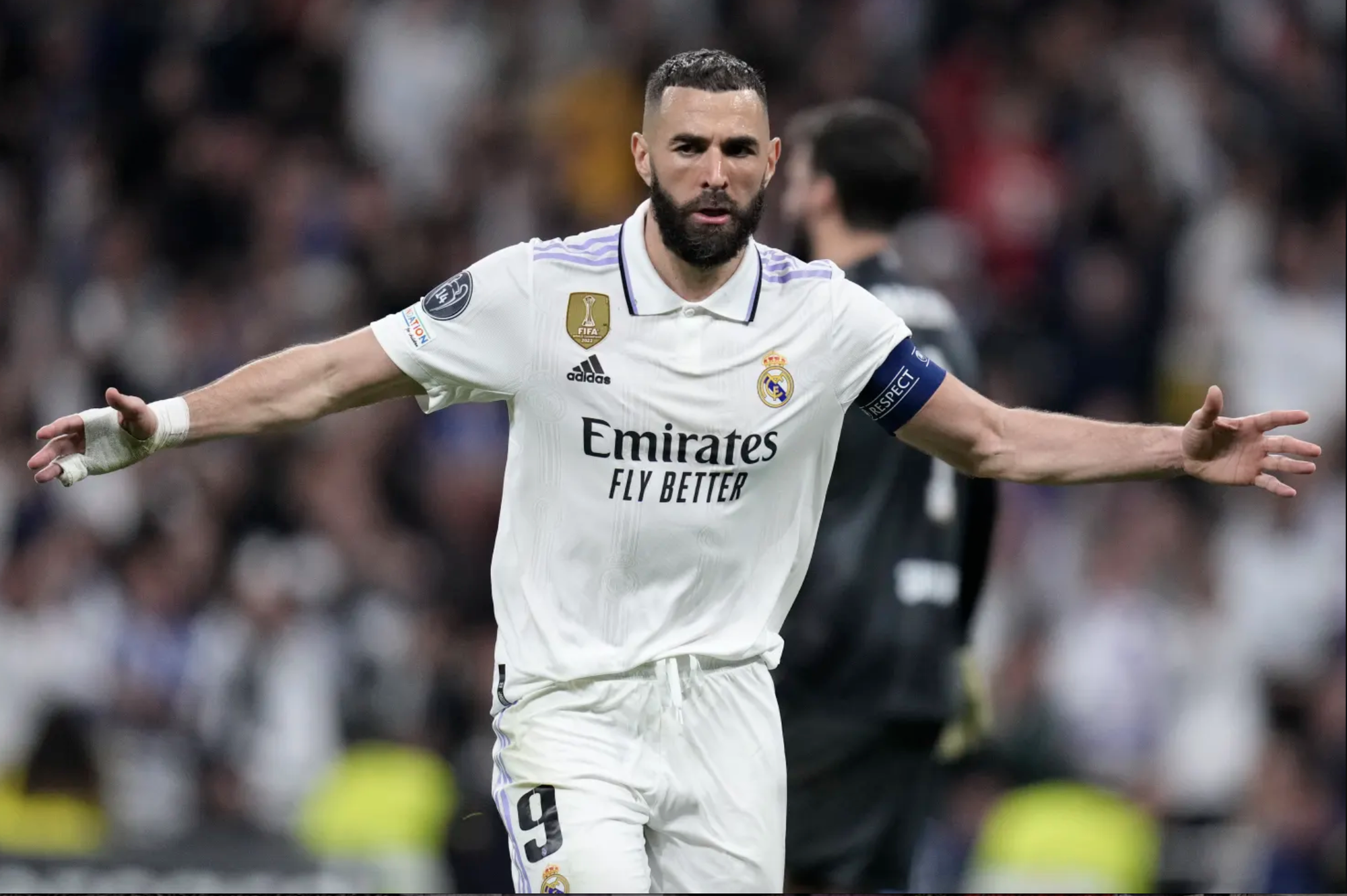 Benzema lập đại công, Real Madrid thẳng tay loại Liverpool ở Champions League