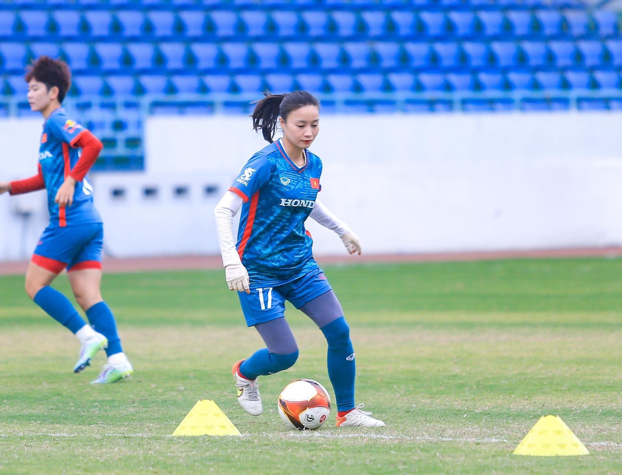 Huỳnh Như có thể tham dự SEA Games và vòng loại Olympic 2024 - Ảnh 4.