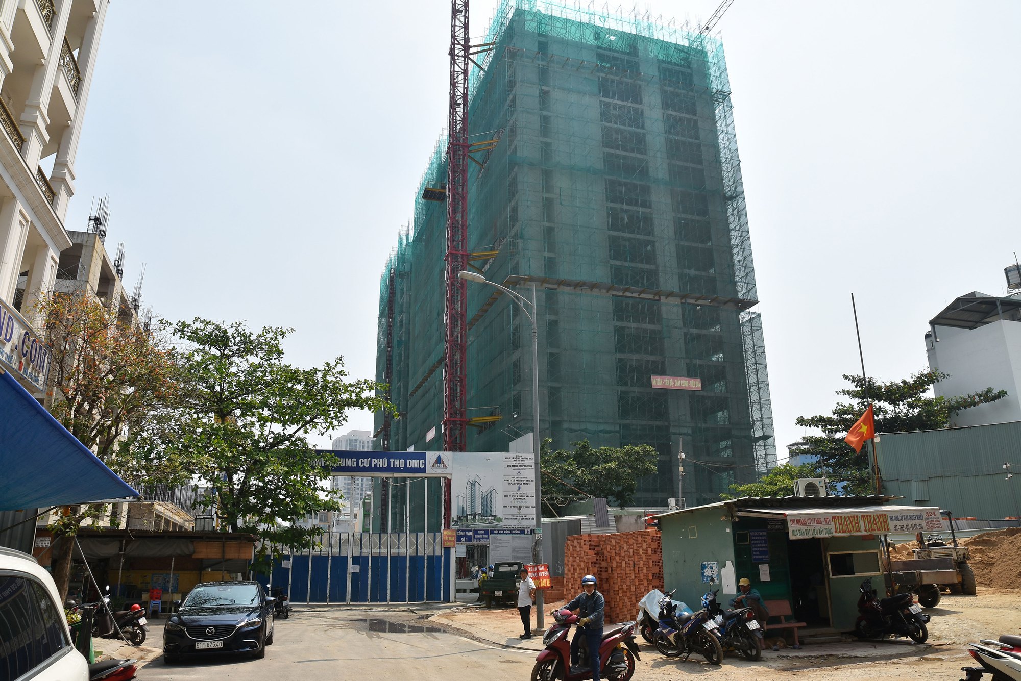 LẮNG NGHE NGƯỜI D&Acirc;N HIẾN KẾ: Phải r&otilde; kh&aacute;i niệm thu nhập thấp - Ảnh 1.