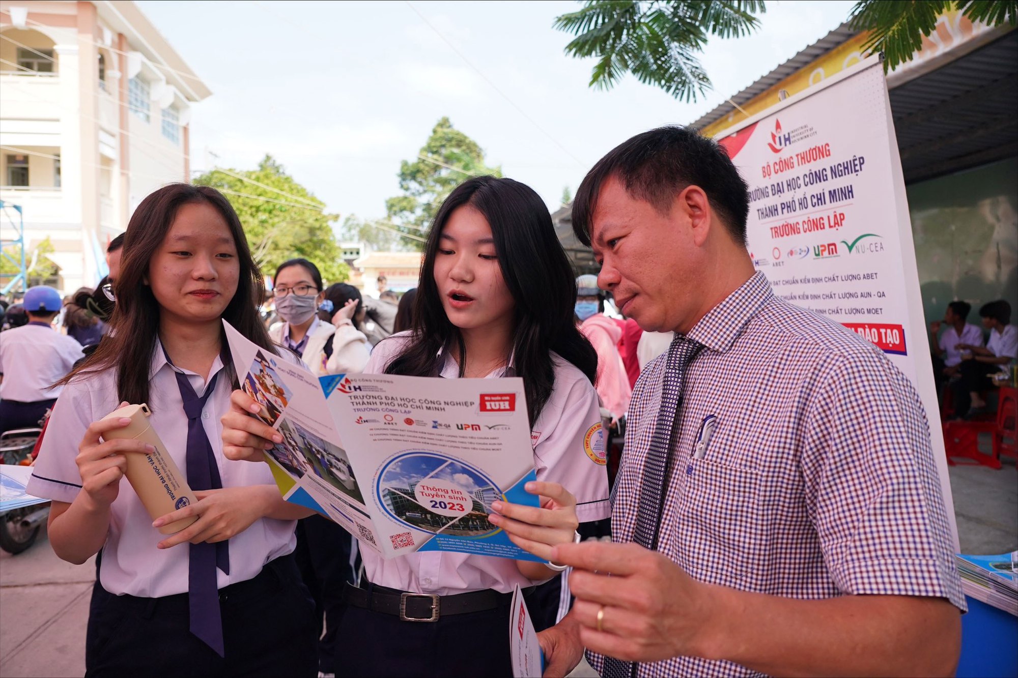Ngày 19-3, "Đưa trường học đến thí sinh" 2023 tại Quảng Trị