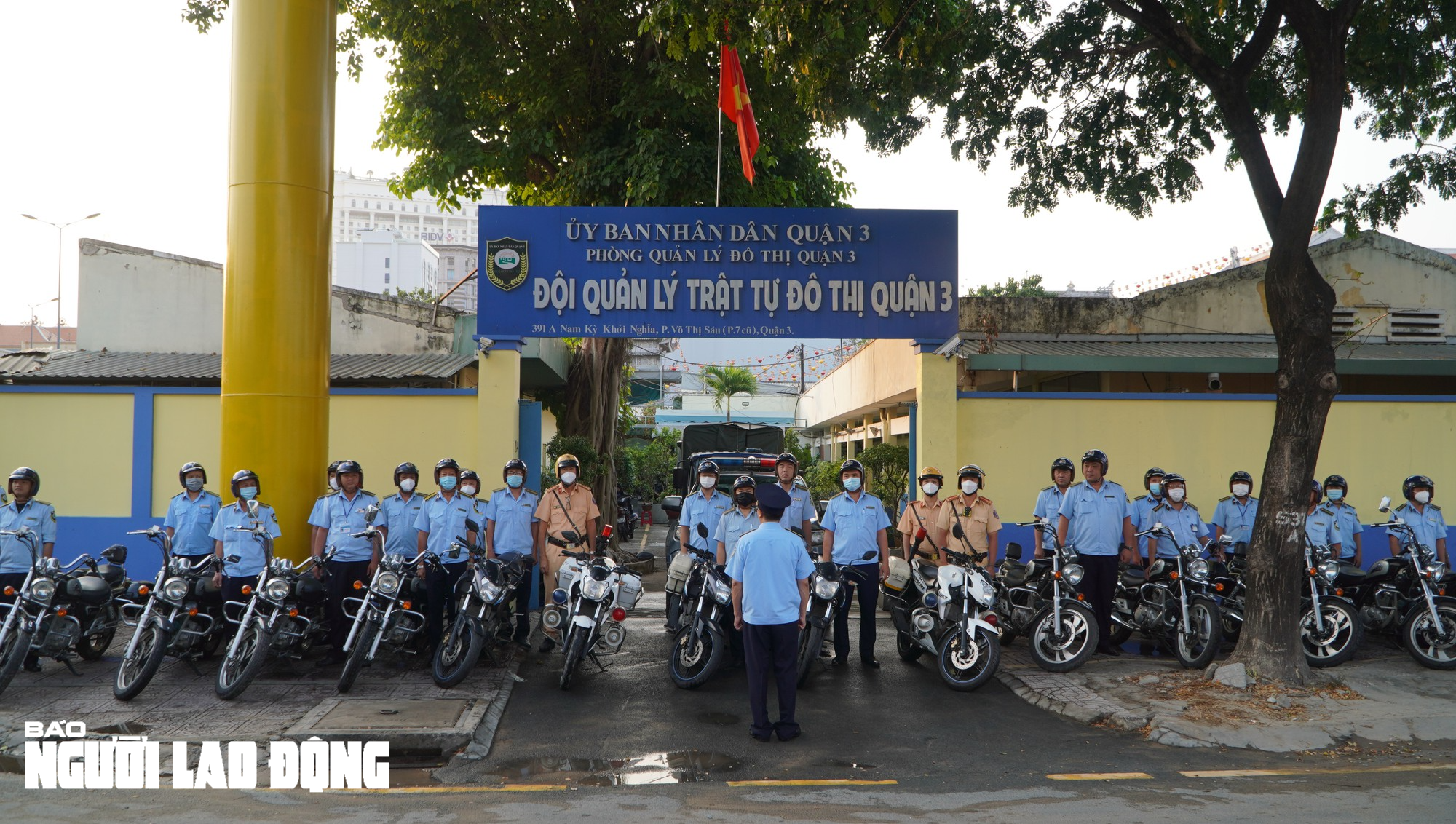 Quận 3 tổng lực giải tỏa c&aacute;c điểm lấn chiếm vỉa h&egrave;, l&ograve;ng, lề đường - Ảnh 1.