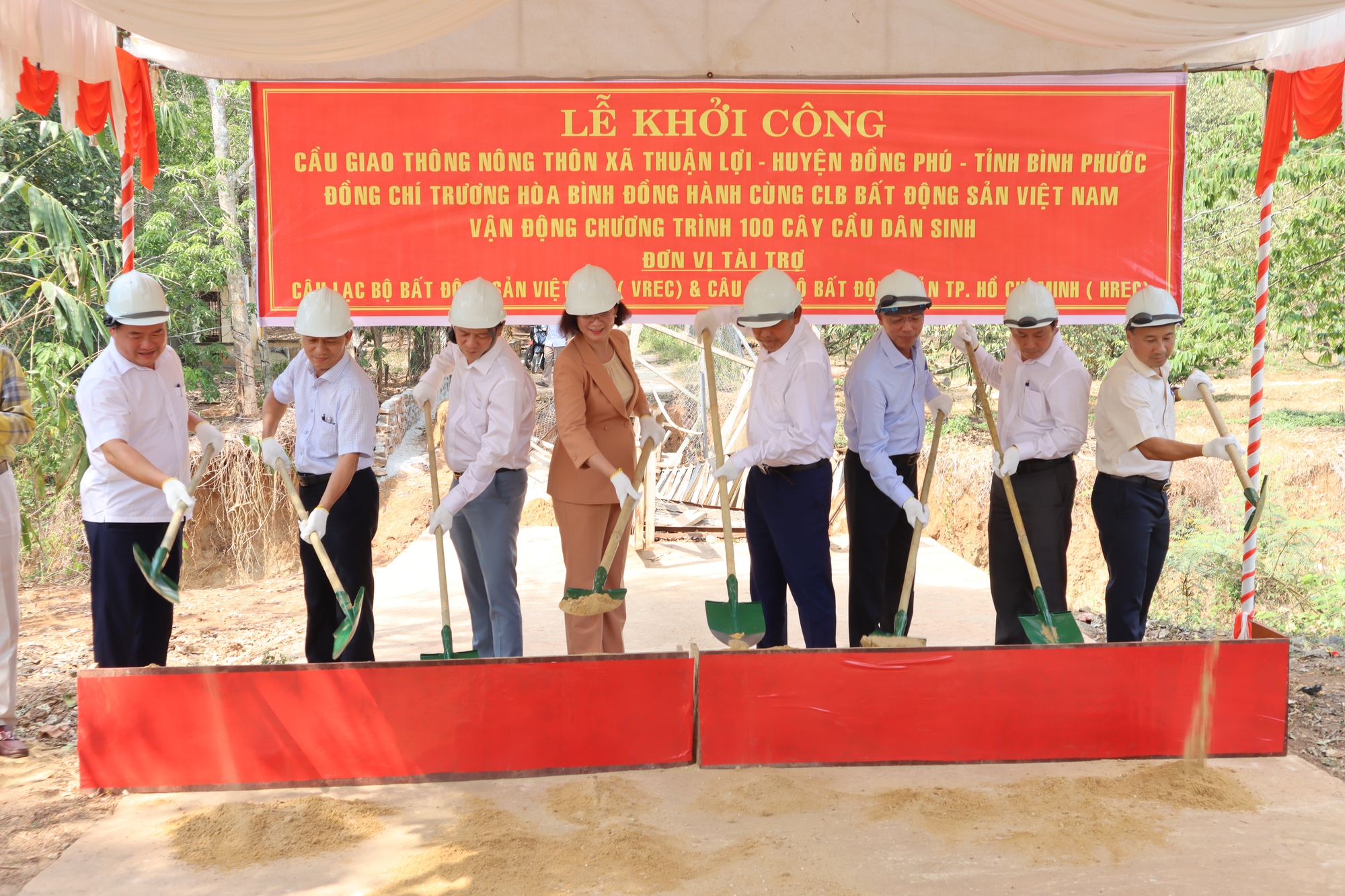 Khởi công công trình cầu giao thông nông thôn 2 tỉ đồng tại Bình Phước