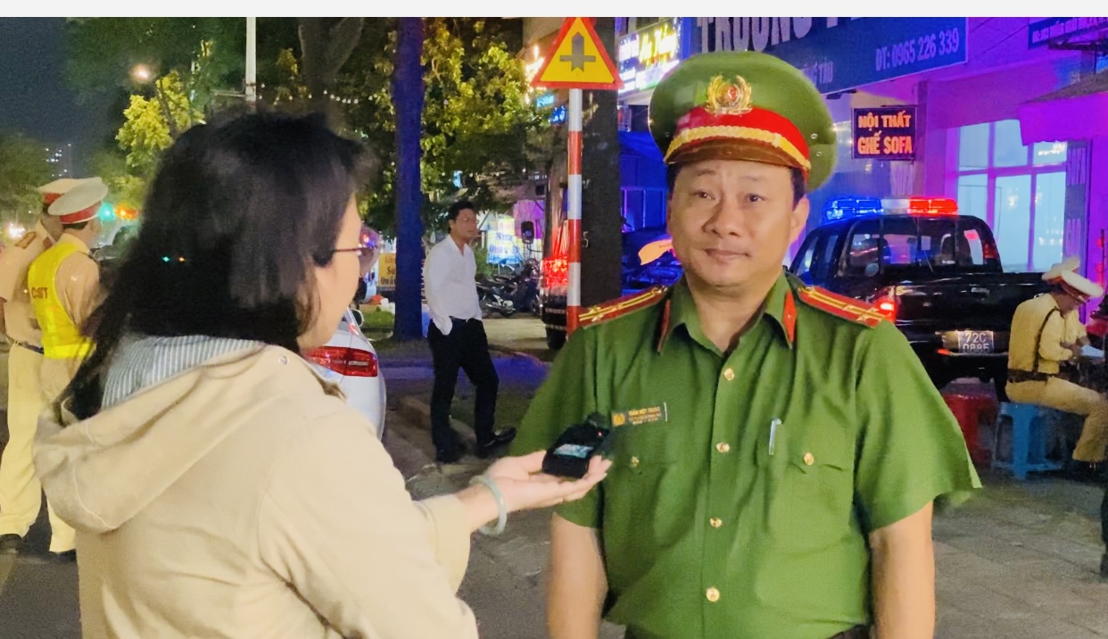 CLIP: Ma men bị đo nồng độ cồn, đòi bản quyền ghi hình - Ảnh 1.