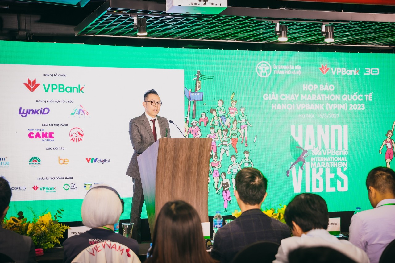 10.000 VĐV tranh tài giải chạy vào mùa thu Hà Nội