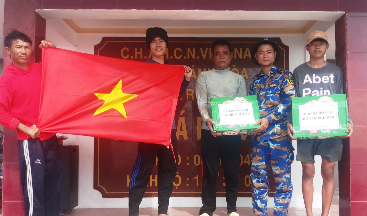 Trường Sa đổi thay từng ng&agrave;y - Ảnh 1.