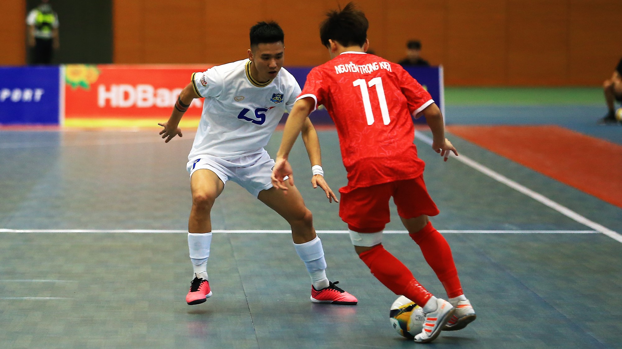 Giải futsal HDBank VĐQG 2023: Derby thủ đô bất phân thắng bại - Ảnh 1.