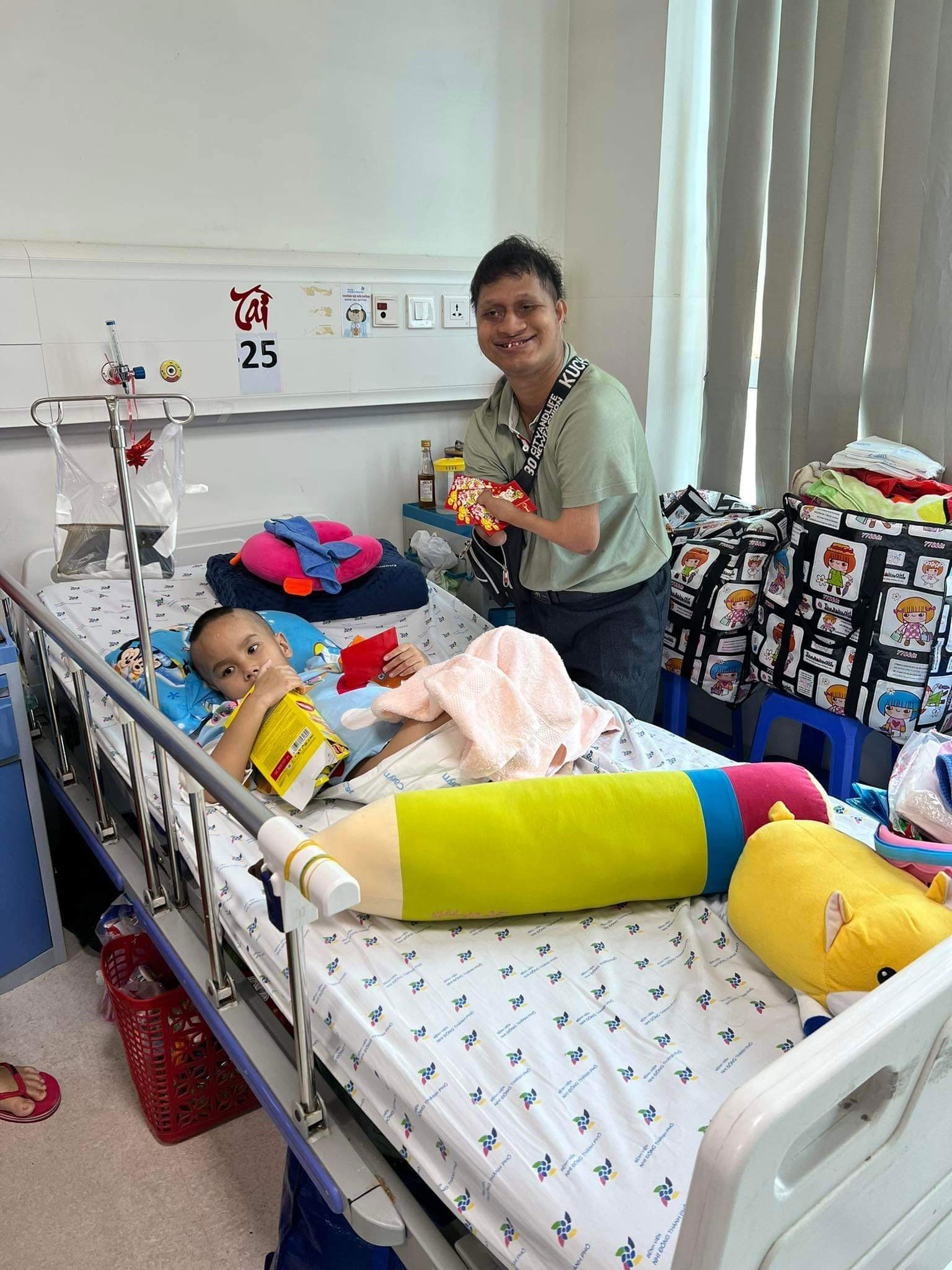 Nghị lực của Nick Vujicic Tây Nguyên - Ảnh 2.