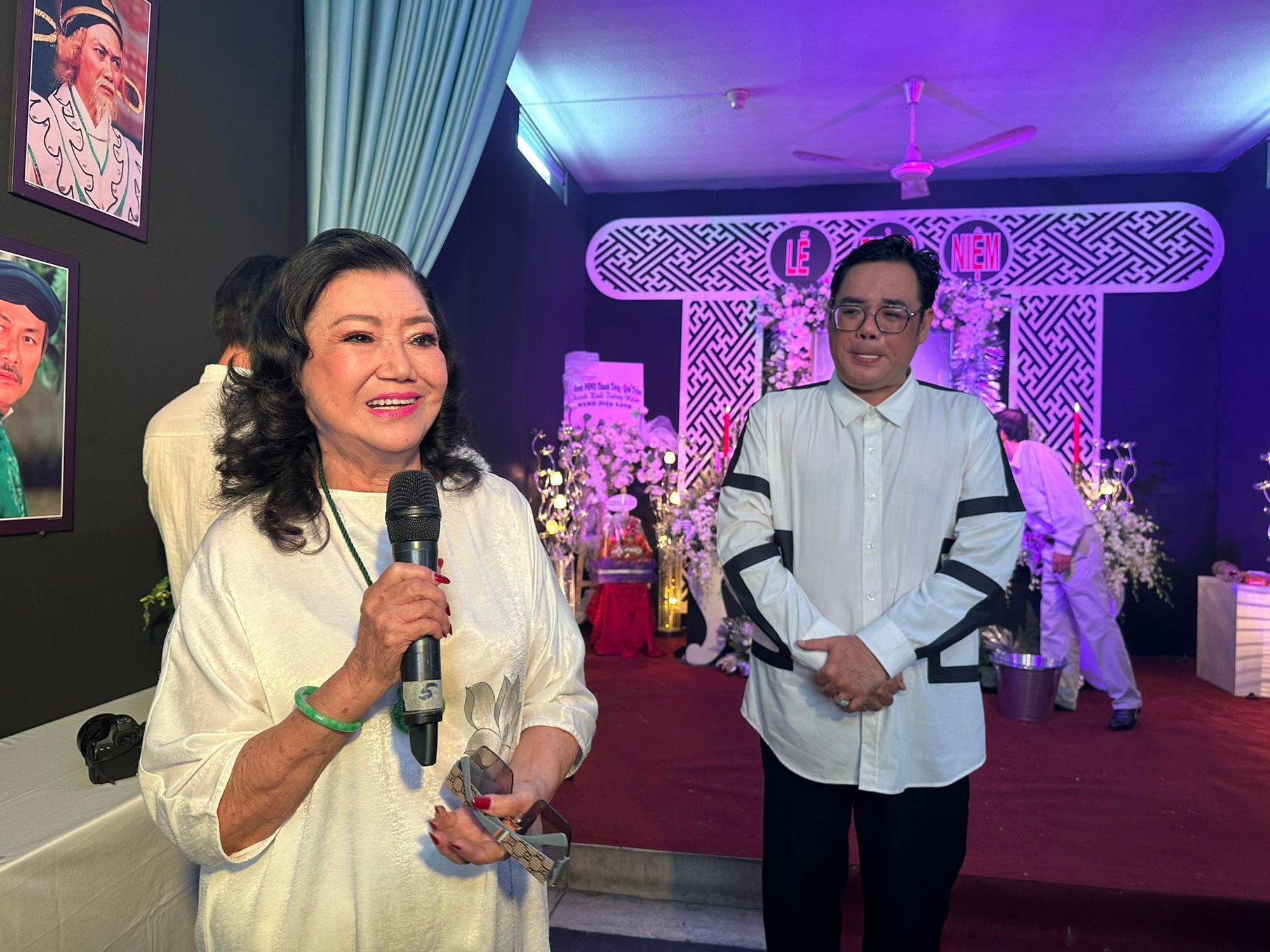Trang trọng v&agrave; ấm &aacute;p t&igrave;nh nghệ sĩ tại lễ tưởng niệm NSND Diệp Lang - Ảnh 3.