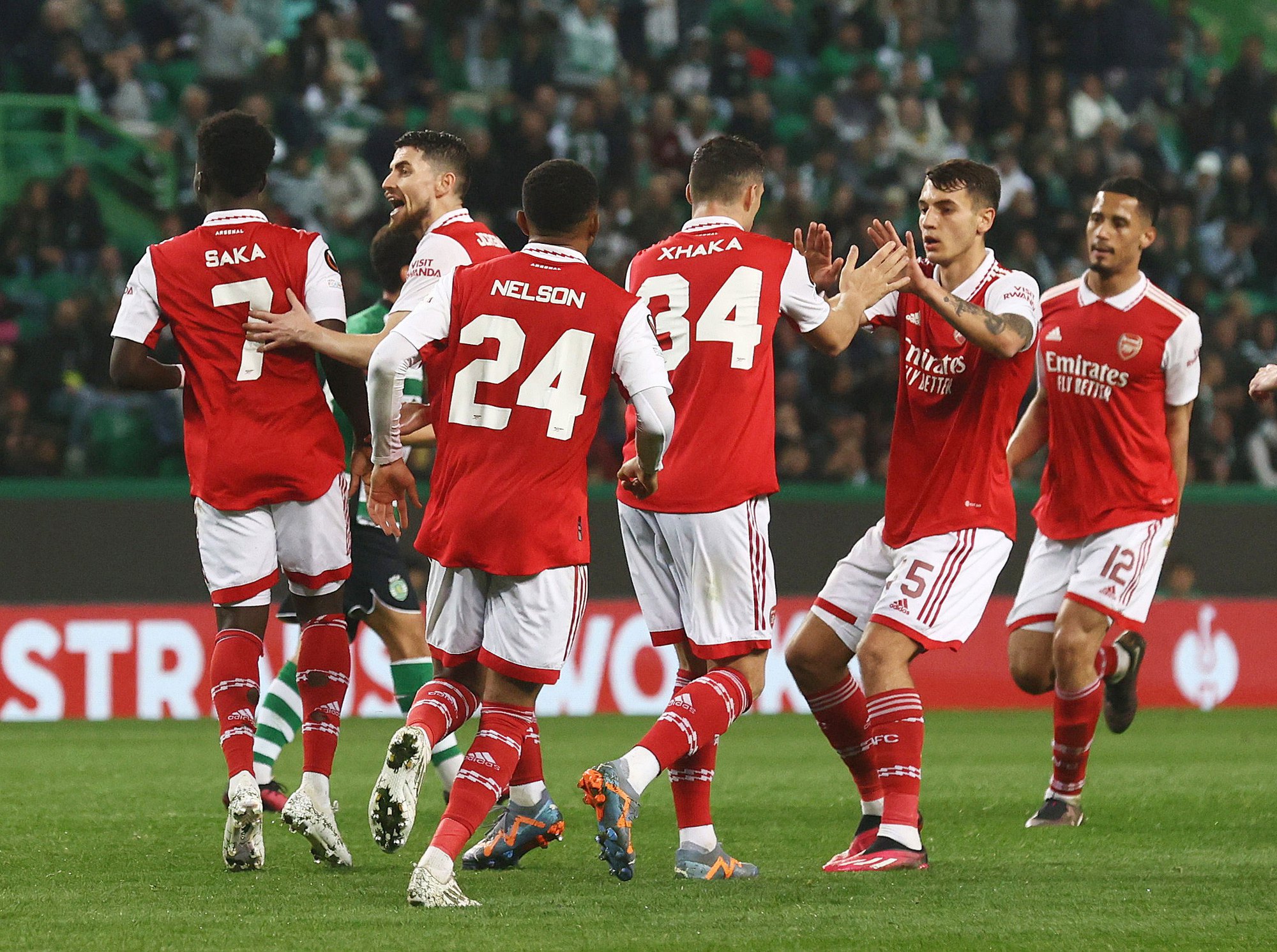 Arsenal: 19 năm cho giấc mơ v&ocirc; địch - Ảnh 1.