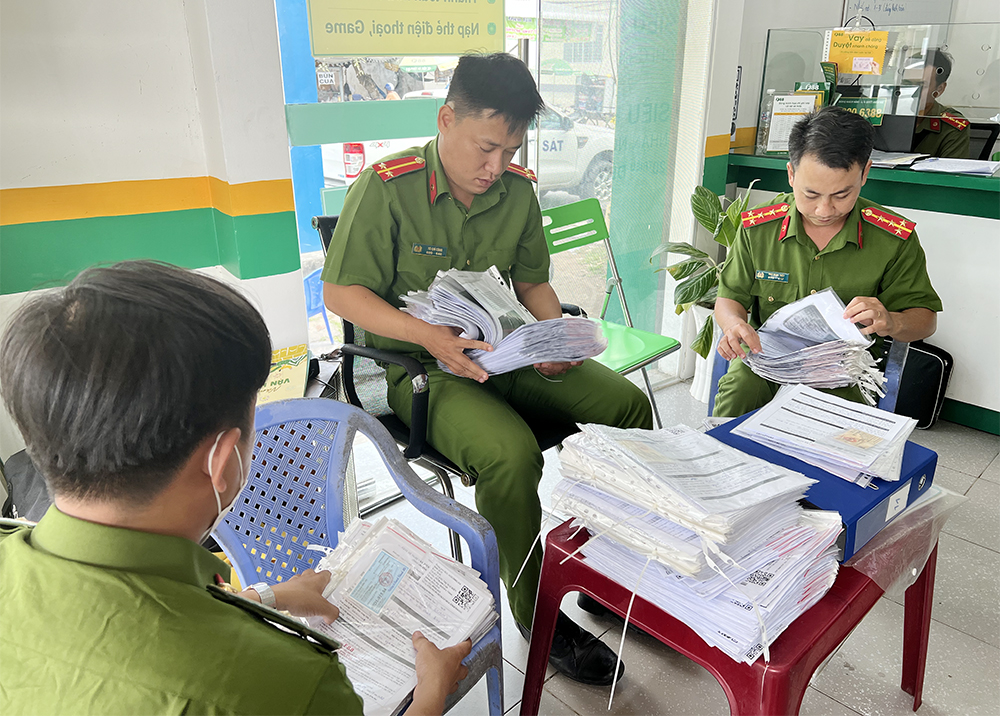 Đồng loạt kiểm tra 20 cơ sở của C&ocirc;ng ty F88 - Ảnh 3.
