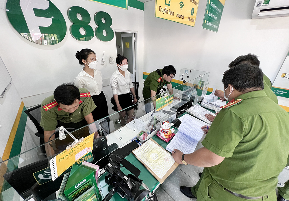 Đồng loạt kiểm tra 20 cơ sở của C&ocirc;ng ty F88 - Ảnh 2.
