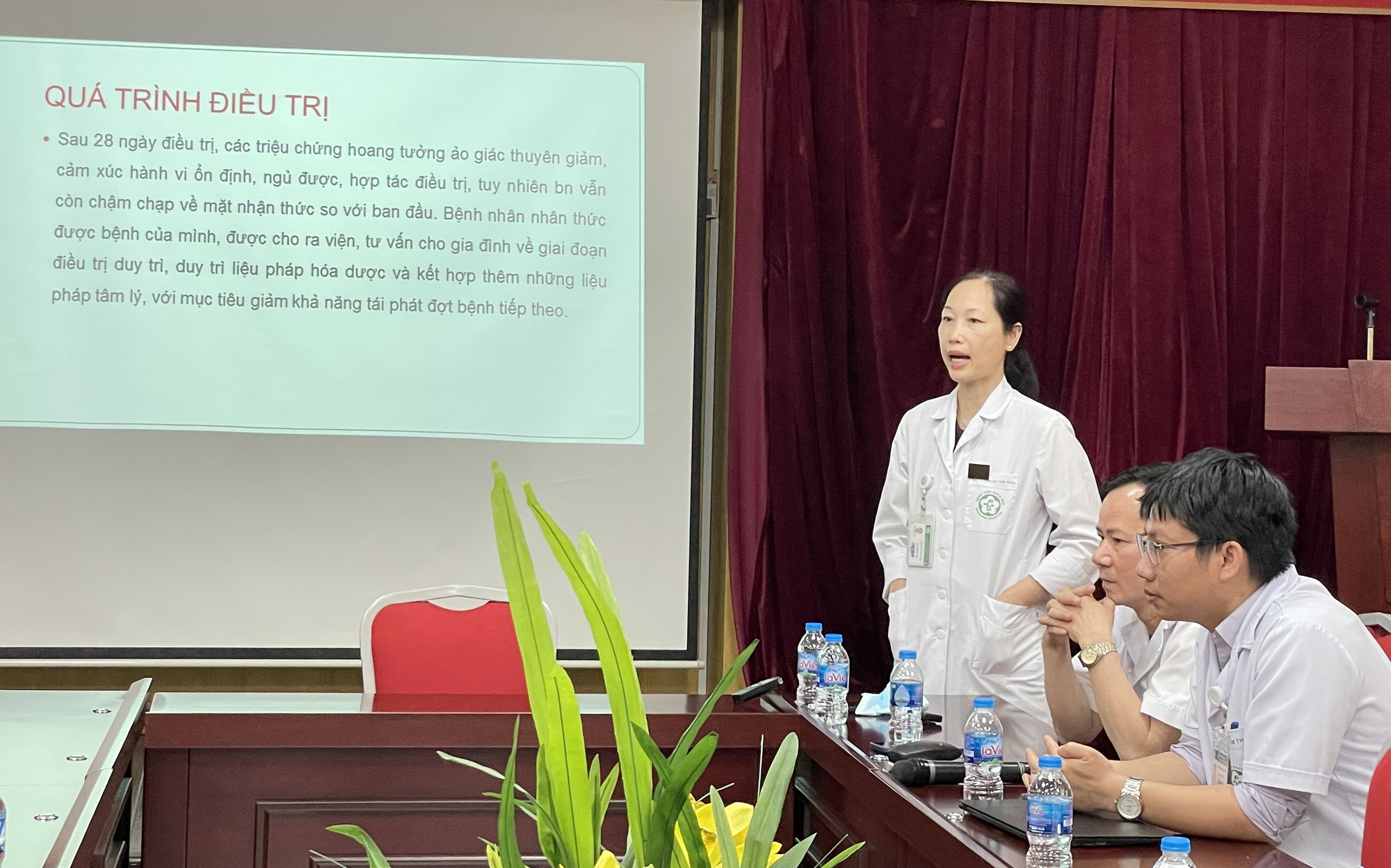 Lu&ocirc;n nghĩ c&oacute; người muốn hại m&igrave;nh, nam thanh ni&ecirc;n trẻ ph&aacute;t hiện bị t&acirc;m thần ph&acirc;n liệt - Ảnh 2.