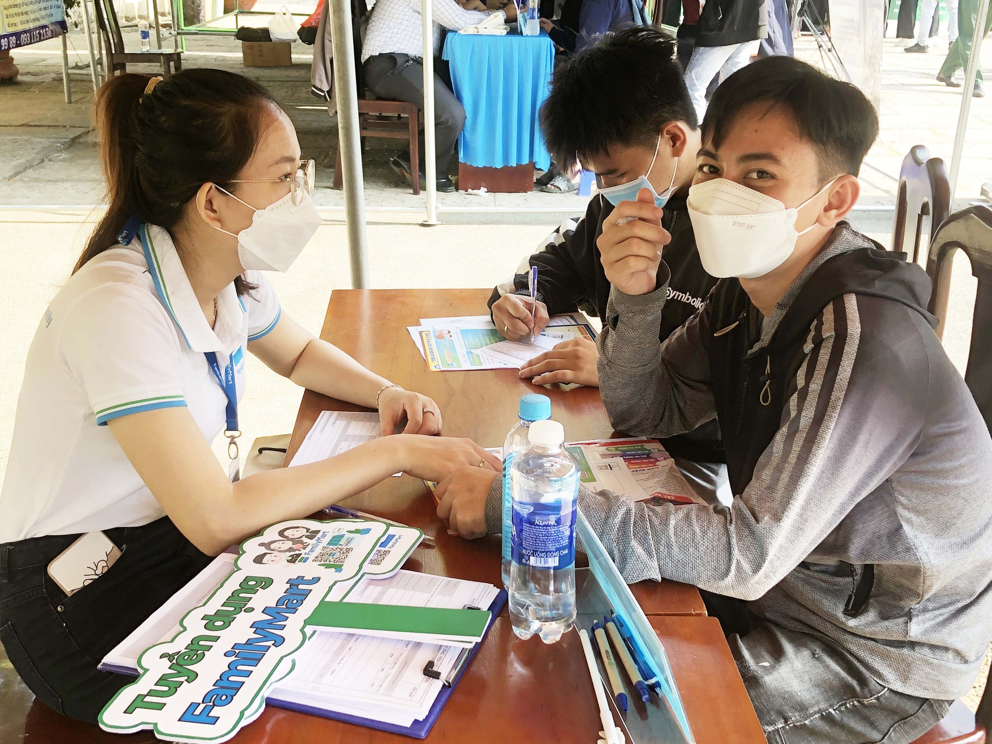 Tổ chức S&agrave;n giao dịch việc l&agrave;m quận 4 lần 3 năm 2023 - Ảnh 1.