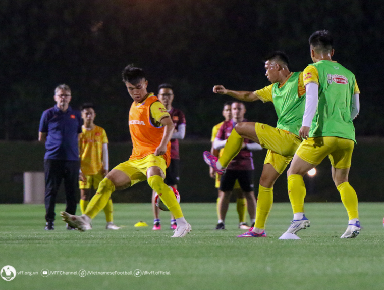 U23 Việt Nam làm quen với bóng thi đấu và khung giờ mới
