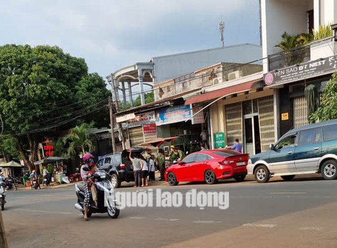 Nh&acirc;n vi&ecirc;n ng&acirc;n h&agrave;ng lừa 19 tỉ đồng, nhiều nạn nh&acirc;n l&agrave; người th&acirc;n - Ảnh 2.
