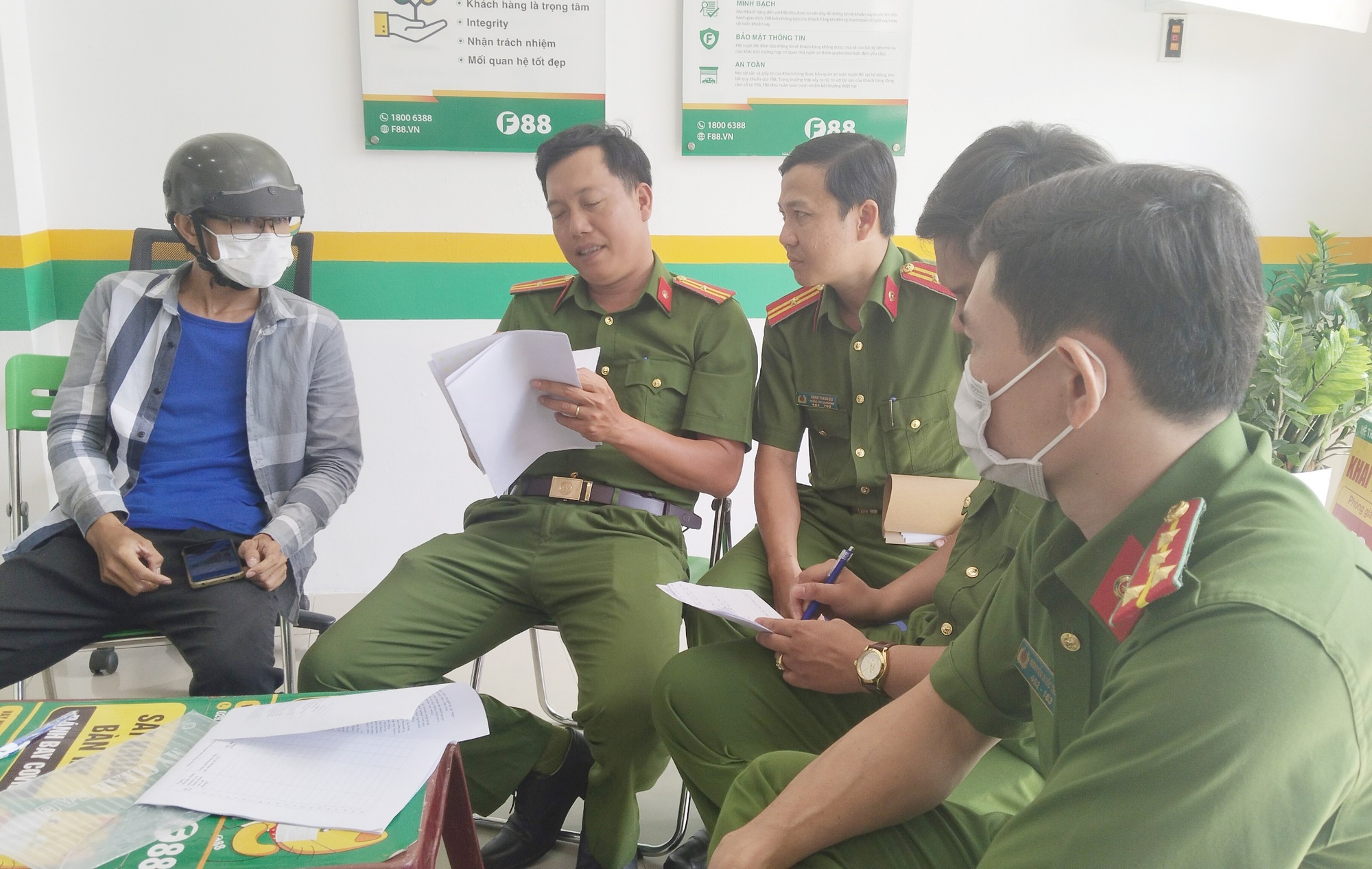 Đồng loạt kiểm tra 14 điểm giao dịch của F88 tại Bạc Li&ecirc;u v&agrave; Hậu Giang - Ảnh 2.