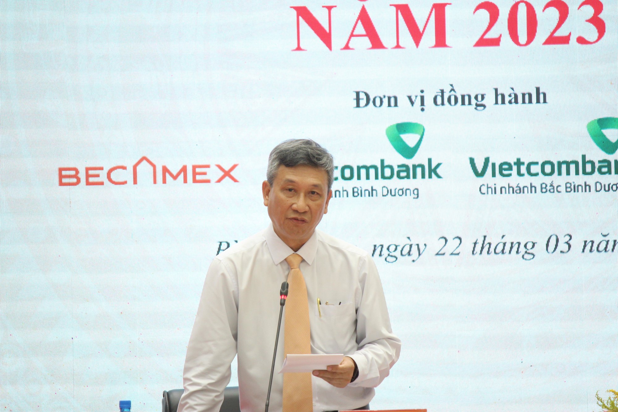 Ng&acirc;n h&agrave;ng nh&agrave; nước - chi nh&aacute;nh B&igrave;nh Dương l&yacute; giải v&igrave; sao l&atilde;i suất vay chưa giảm - Ảnh 4.