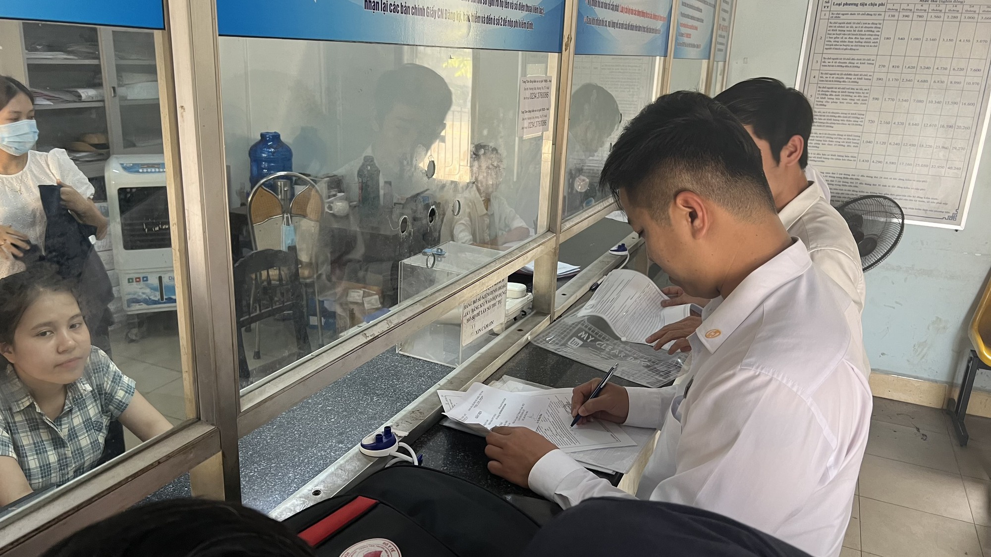 Bỏ đăng kiểm &ocirc; t&ocirc; mới: Giảm thiểu chi ph&iacute;, c&ocirc;ng sức cho người d&acirc;n - Ảnh 2.