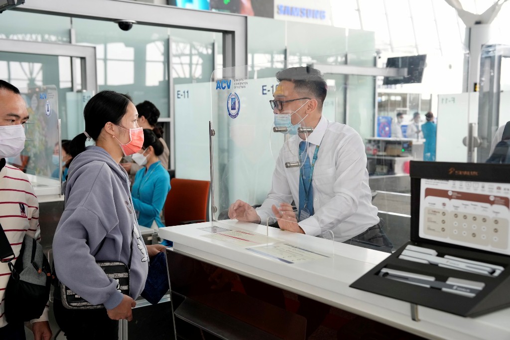 Thí điểm công nghệ sinh trắc học cho khách bay chưa rõ kết quả