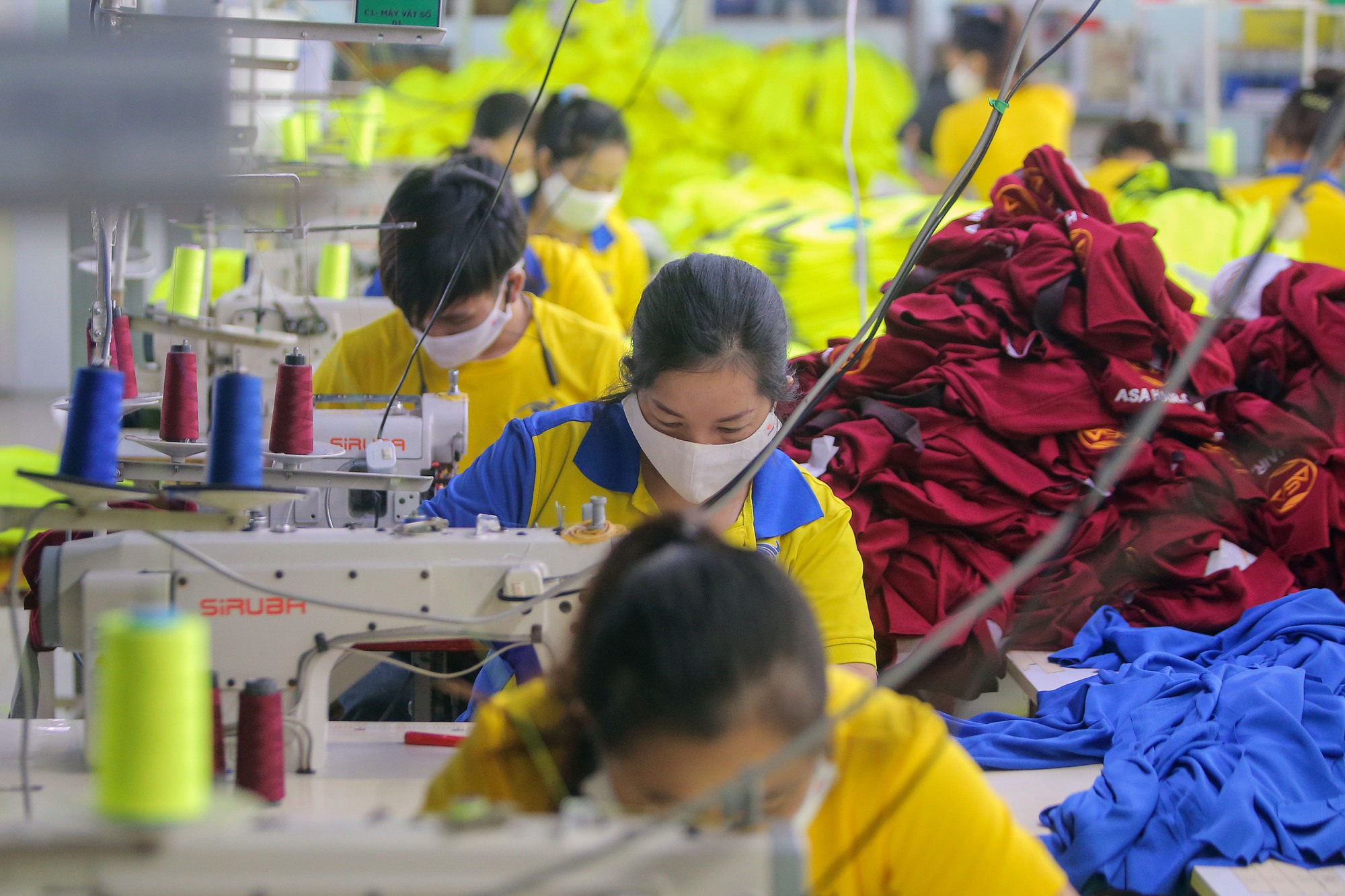 Thế giới biến động, Việt Nam gây ngạc nhiên: Đừng “nhăm nhăm” dự báo tốc độ tăng trưởng- Ảnh 5.