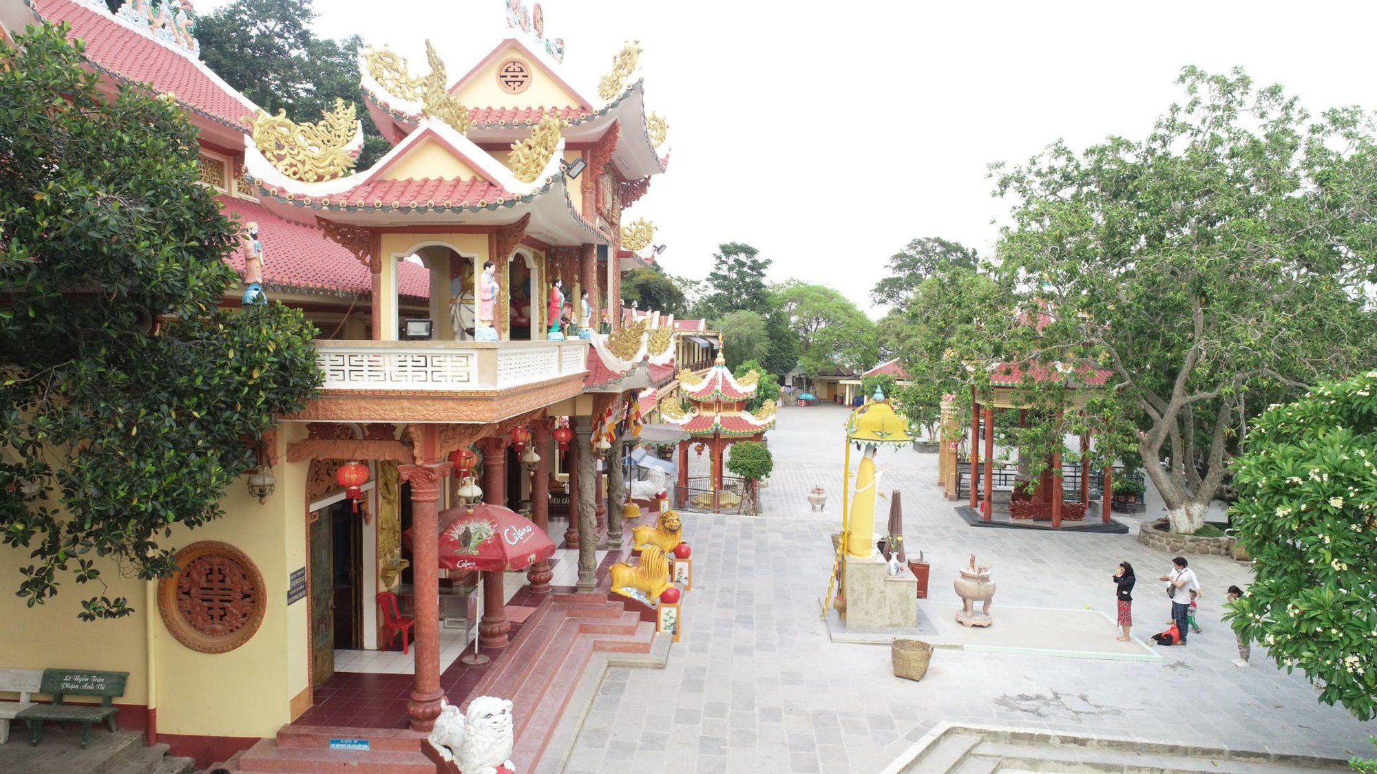 Rất nhiều chùa, miếu, động tại núi Bà Đen không phải ai cũng biết - Ảnh 2.