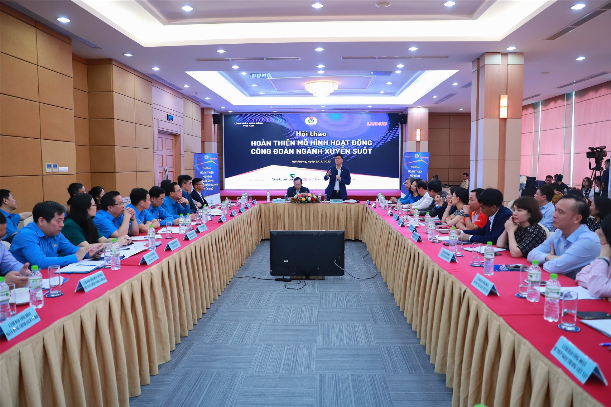Hoàn thiện mô hình Công đoàn ngành
