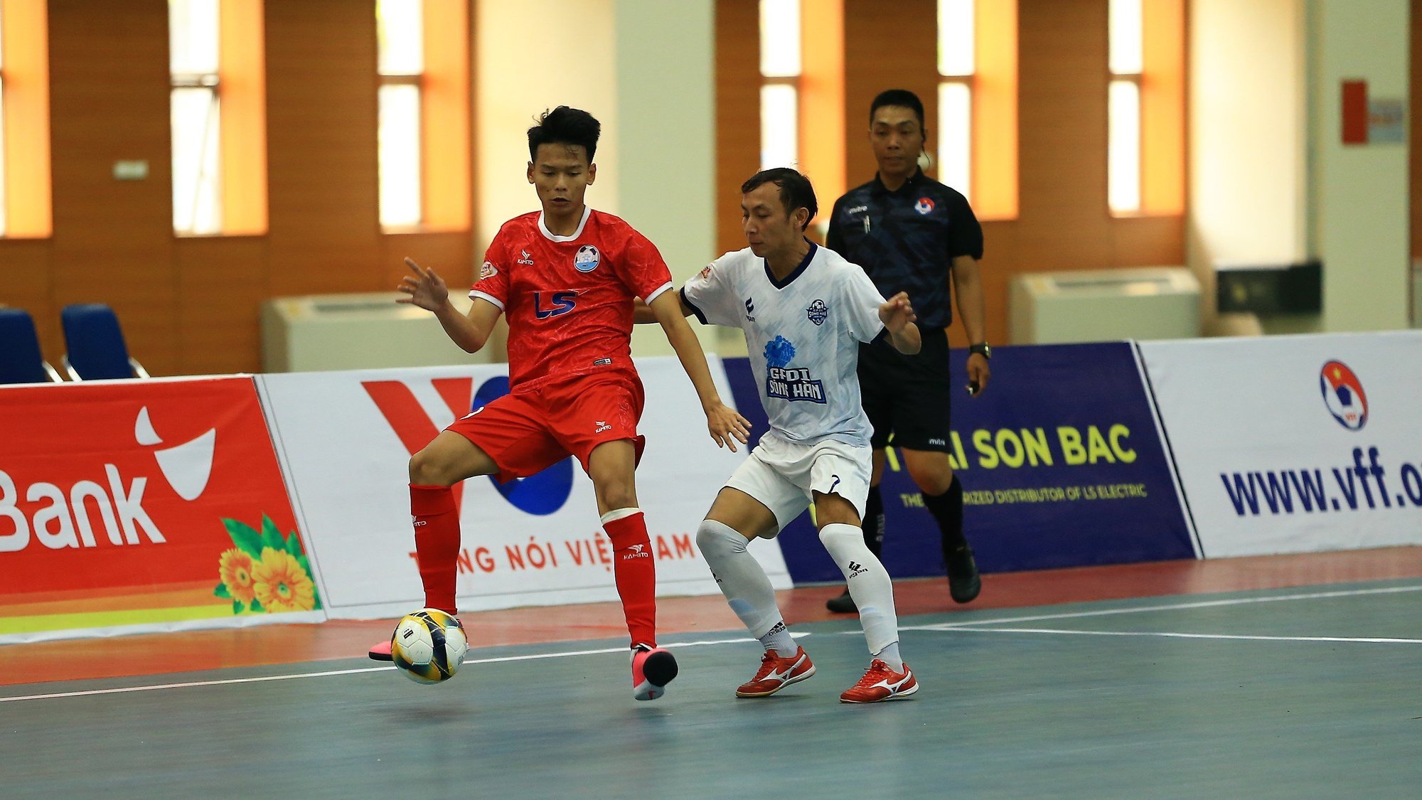 Futsal HDBank VĐQG 2023: Tân binh Hà Nội "bay cao", Thái Sơn Bắc chia điểm phút cuối