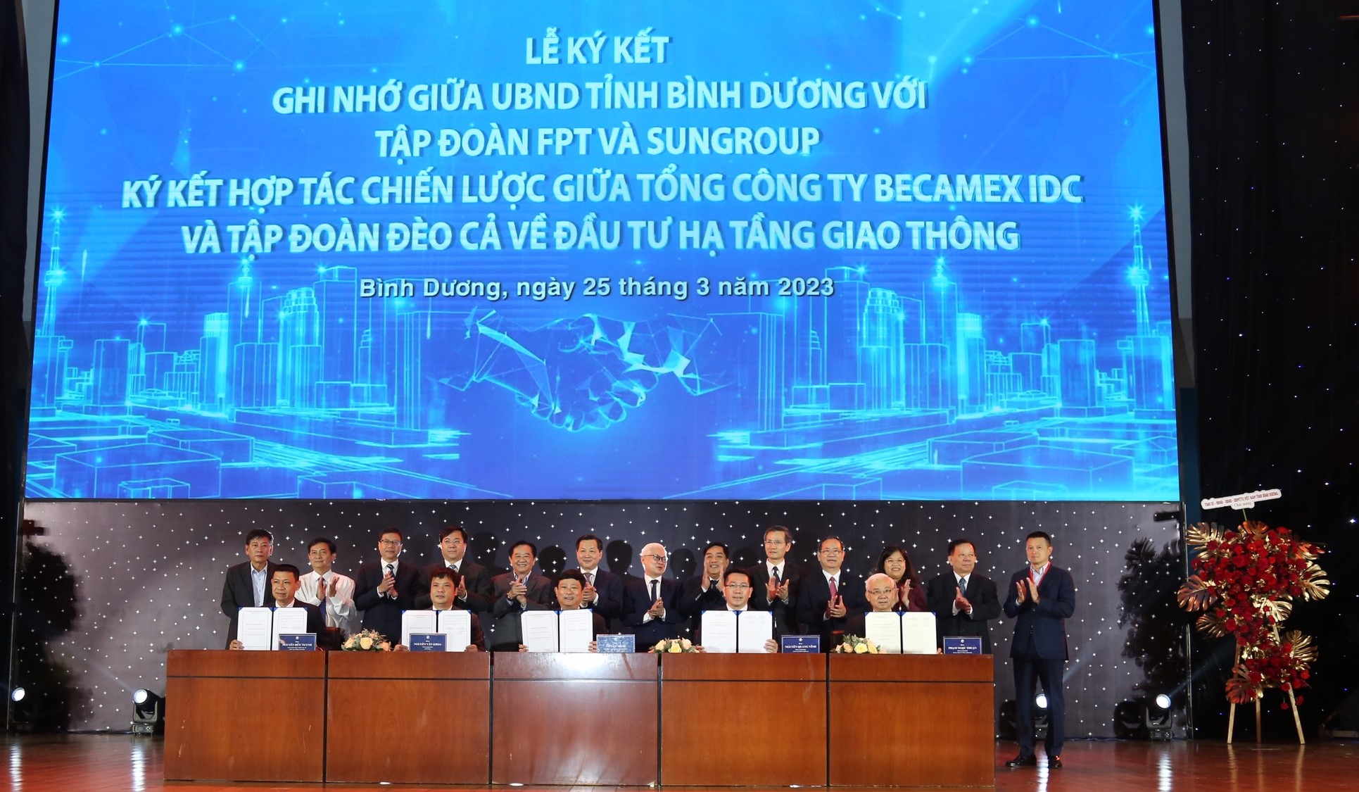 Ph&aacute;t triển m&ocirc; h&igrave;nh VSIP đến 9 địa phương trong cả nước - Ảnh 2.