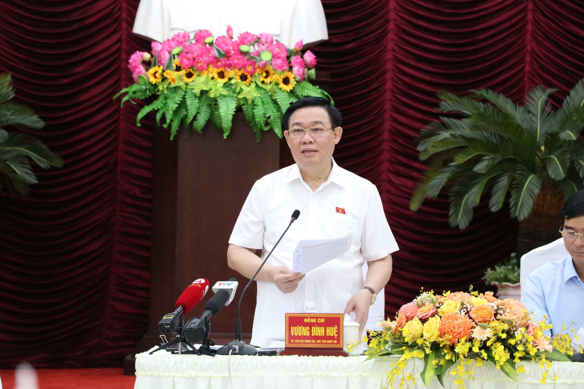 Chủ tịch Quốc hội làm việc với lãnh đạo chủ chốt tỉnh Bình Thuận