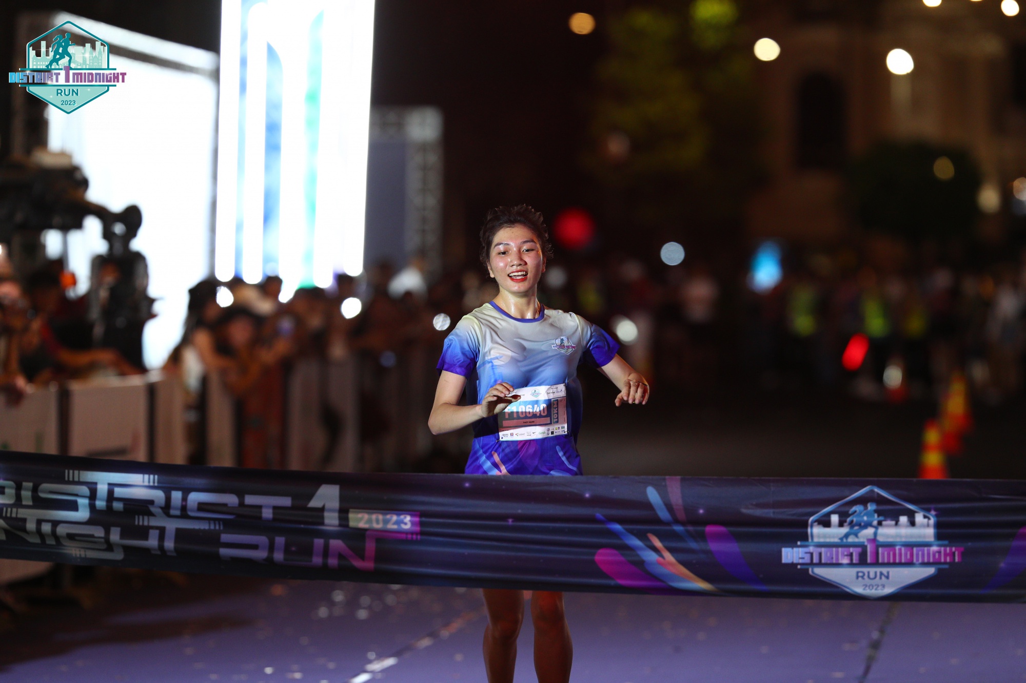 Giải chạy đêm District 1 Midnight Run đóng góp 700 triệu đồng Quỹ Vì người nghèo - Ảnh 5.