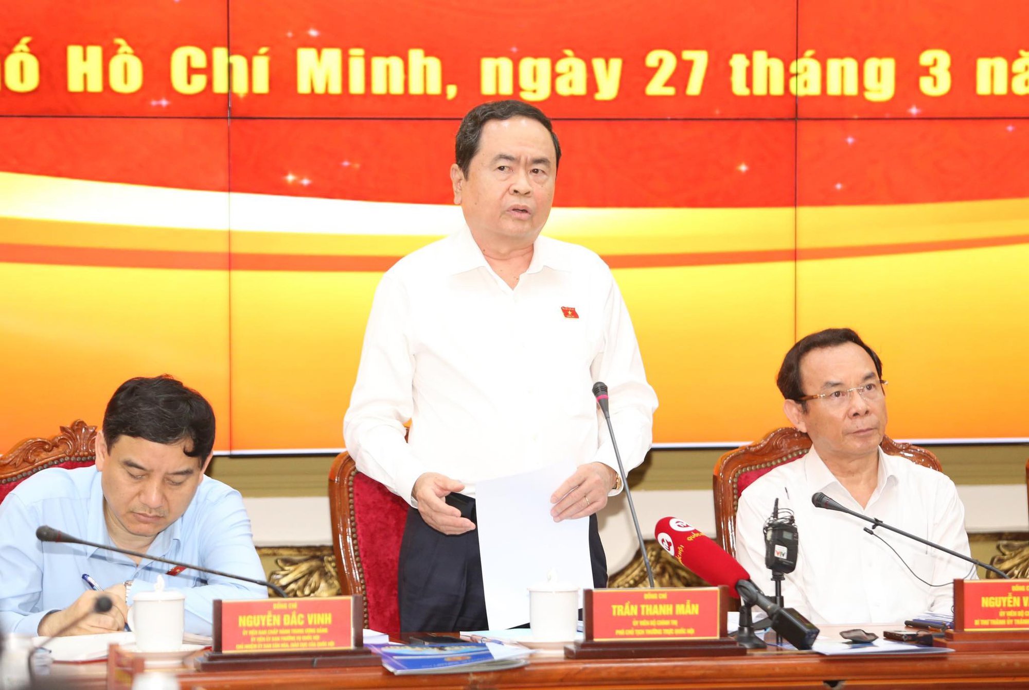 TP HCM kiến nghị cơ chế cho gi&aacute;o vi&ecirc;n dạy 2 buổi/ng&agrave;y - Ảnh 2.