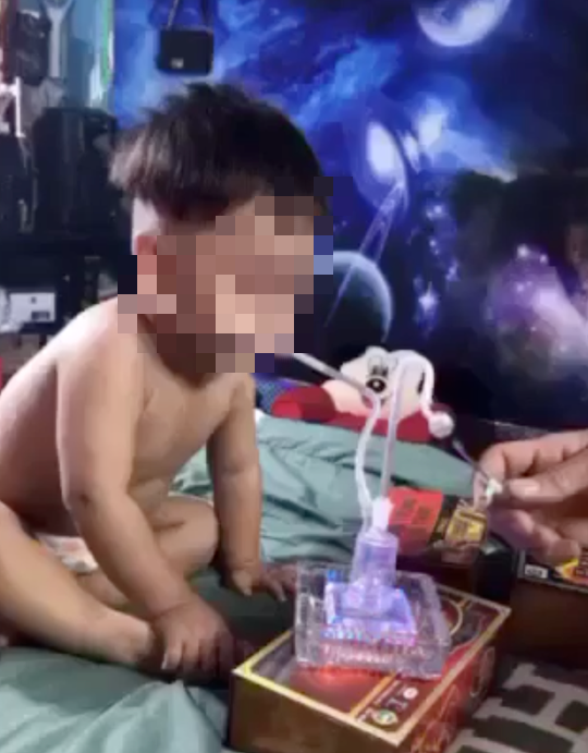 Vụ trẻ 3 tuổi nghi bị &eacute;p sử dụng ma t&uacute;y: 1 lần l&agrave; đủ nghiện, hậu quả rất nặng nề - Ảnh 1.