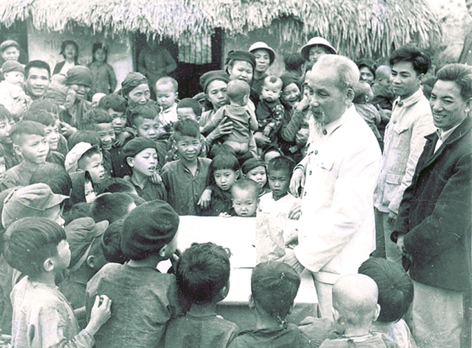 "Con đường Hồ Chí Minh" của chúng ta