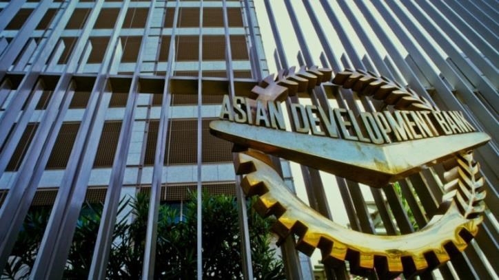 ADB: Chính sách tiền tệ của Mỹ và bất ổn của ngân hàng ảnh hưởng tới tài chính châu Á